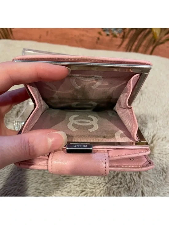 Chanel Cambon Pink Quilted Calfskin
Leather with Black Large CC Bi-fold Wallet - Picture 8 of 13